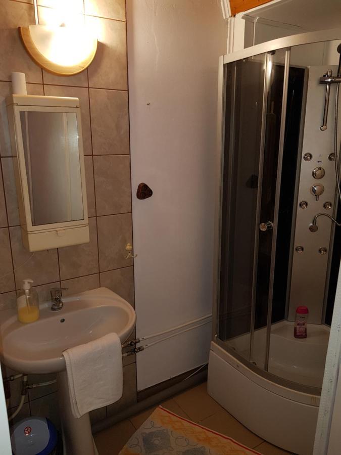Hompot Accommodation Deva Eksteriør bilde